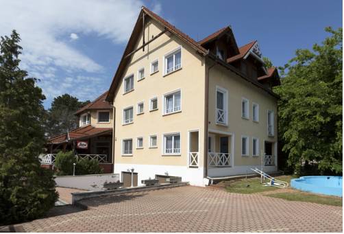 Balatonlelle Ungarn Exklusiver Rabattcode Booking.com Hotels